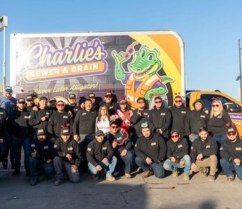 Charlies Sewer & Drain – Servicio de Reparación y Limpieza de Alcantarillas y Tuberías
