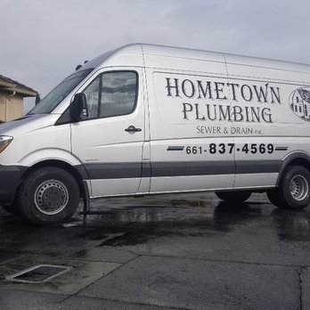 Servicio de fontanería y desagüe de Hometown Plumbing Sewer & Drain Inc. – Expertos en reparaciones y mantenimiento