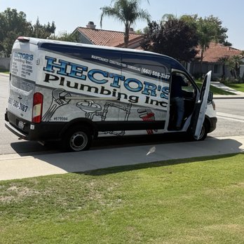 Hector’s Plumbing Inc. – Expertos en Plomería Residencial y Comercial, Reparación de Tuberías 24/7