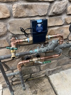 CJ Plumbing – Servicios de Plomería y Hidrojetado para Limpieza de Tuberías