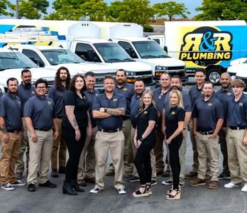 R & R Plumbing – Servicio de Plomería Profesional, Reparación y Instalación de Tuberías