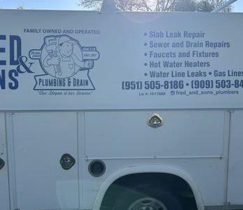 Instalación y reparación de tuberías por Fred & Sons Plumbing And Drain