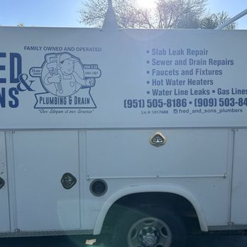 Instalación y reparación de tuberías por Fred & Sons Plumbing And Drain