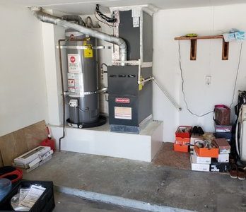 Inland Plumbing Heating and Air: Servicios profesionales de plomería, calefacción y aire acondicionado