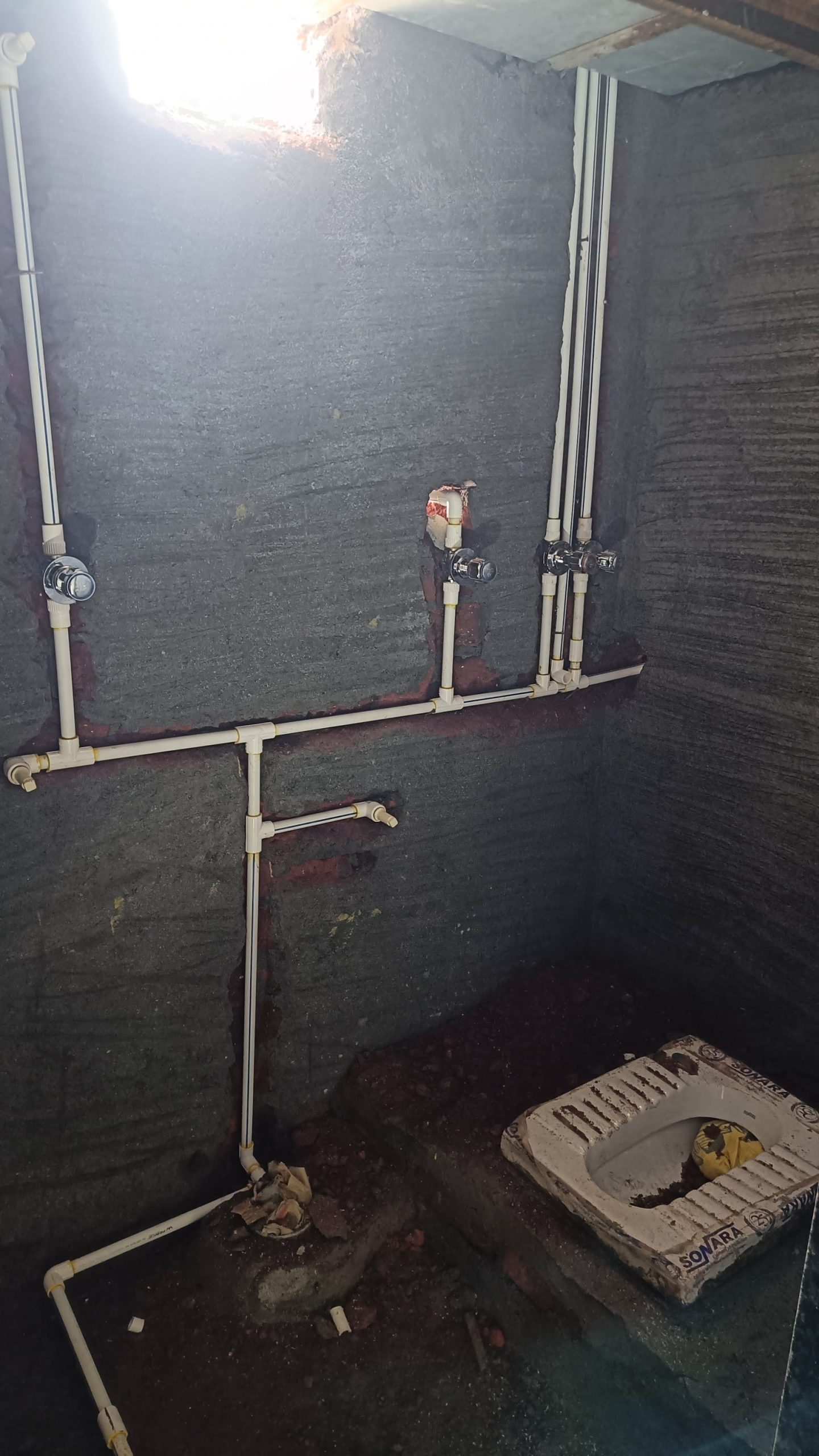 KALI Plumbing: Expertos en Instalaciones y Reparación de Plomería