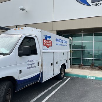 Instalación de tuberías profesional – Roques Plumbing, expertos en fontanería y reparación de cañerías