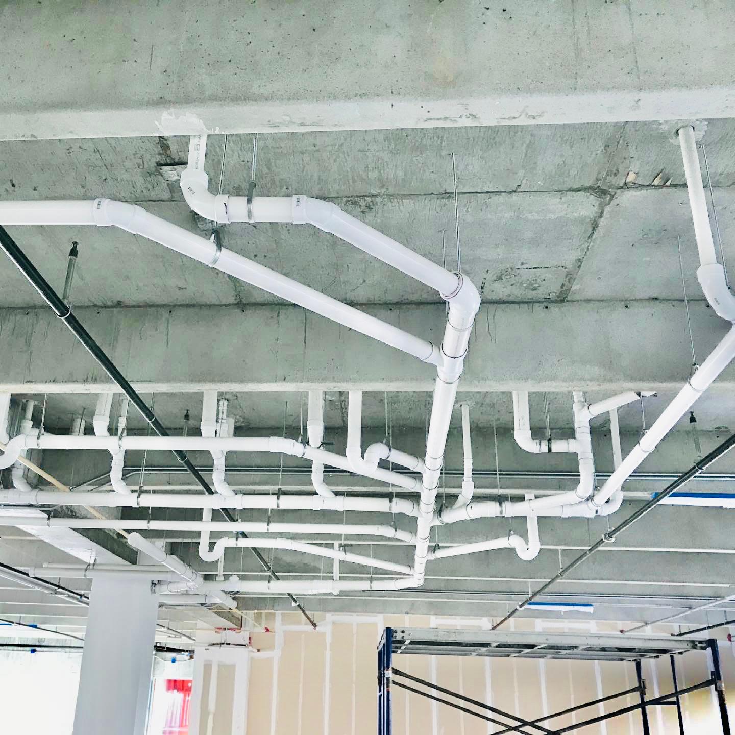 Makinton Plumbing Corp – Expertos en Plomería Residencial y Comercial | Reparación e Instalación de Tuberías