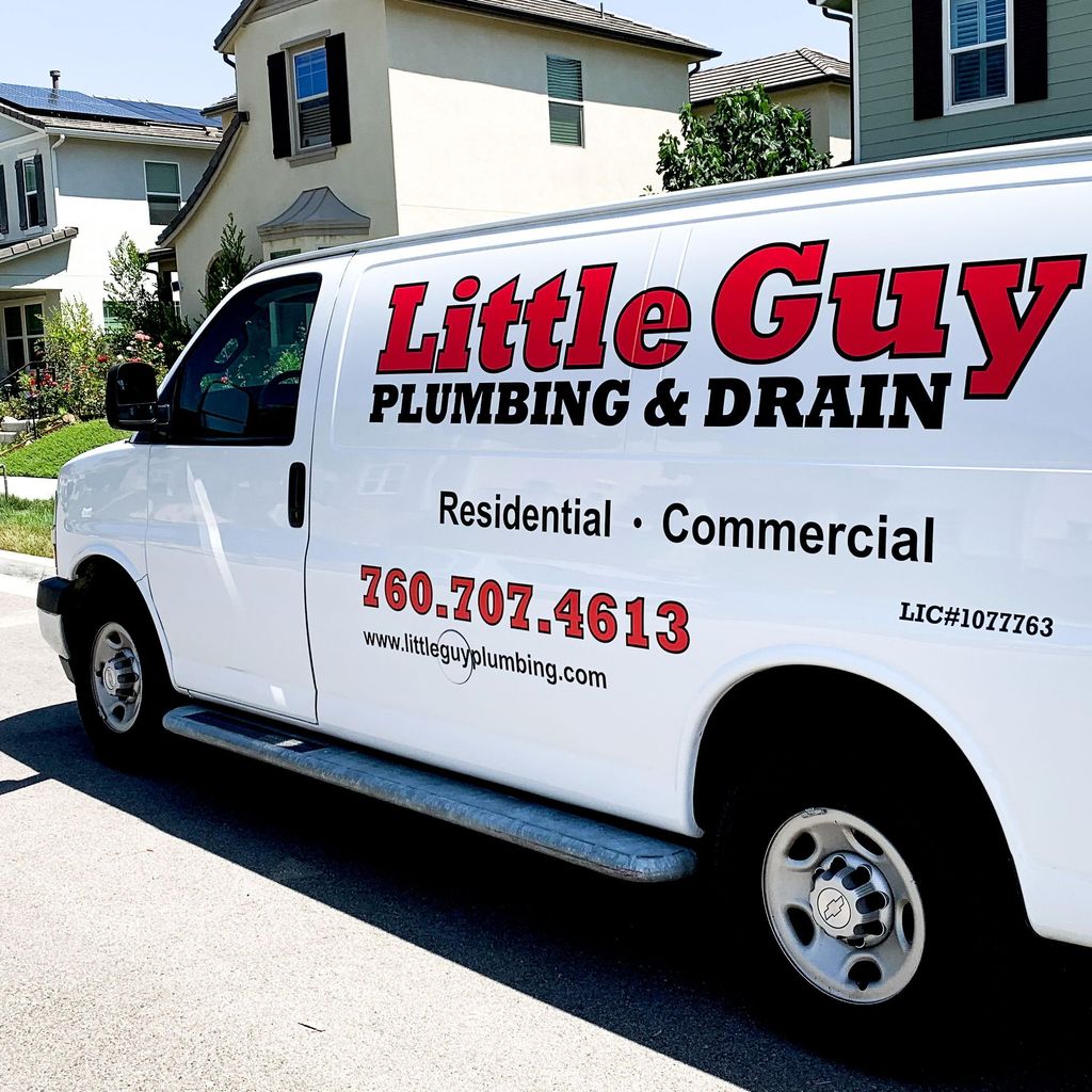 Servicio de Fontanería y Desagües Little Guy – Plomeros Profesionales