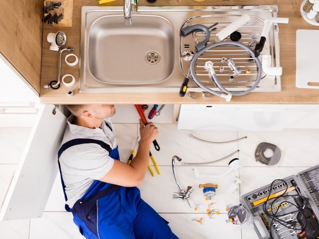 Imagen del mejor servicio de fontanería: plomeros expertos para tu hogar