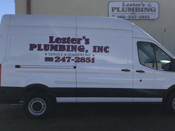 Lester’s Plumbing Inc. – Servicios Profesionales de Plomería y Reparación de Tuberías en [Ciudad]